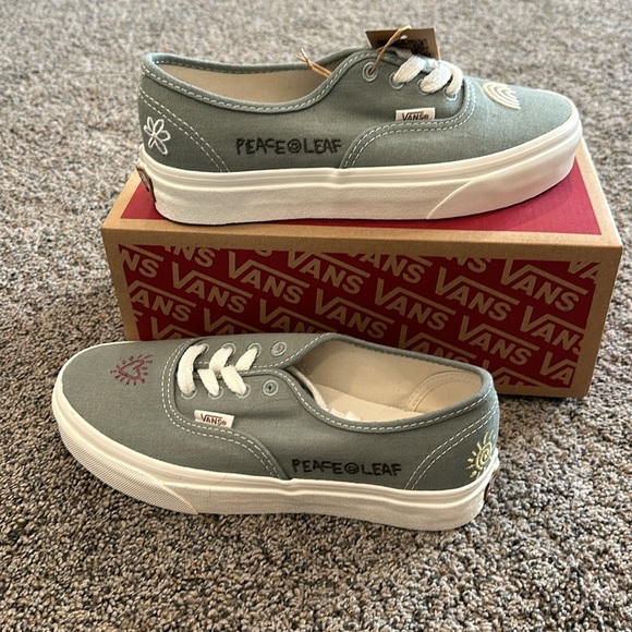Vans authentic - eco theory - women’s size 6 - NWT/NWB - Picture 2 of 3